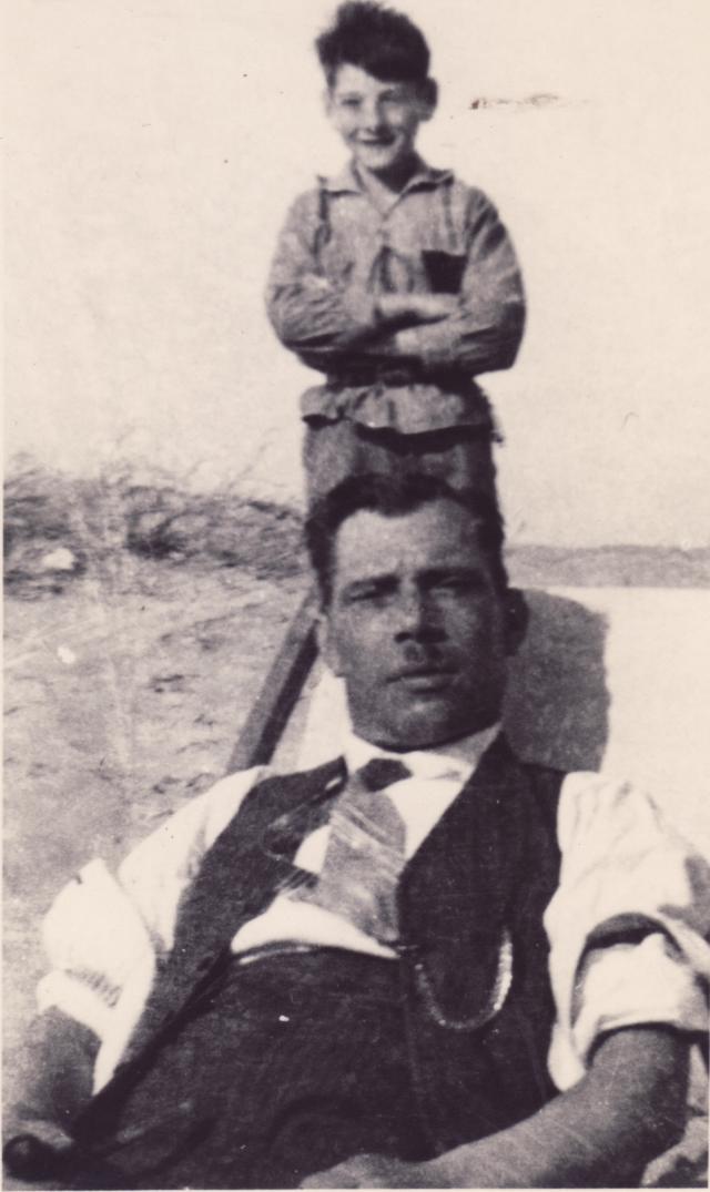 Na al die jaren was hij er aan gewoon geraakt en had hij geen zin meer om het te laten verwijderen.